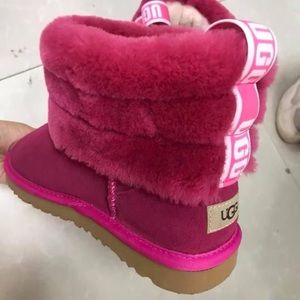 UGG’S